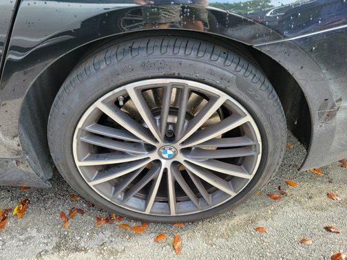 Black Sapphire Metallic 2021 BMW 540 540i
