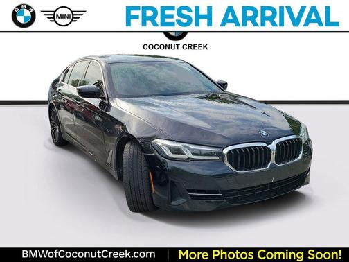 Black Sapphire Metallic 2021 BMW 540 540i