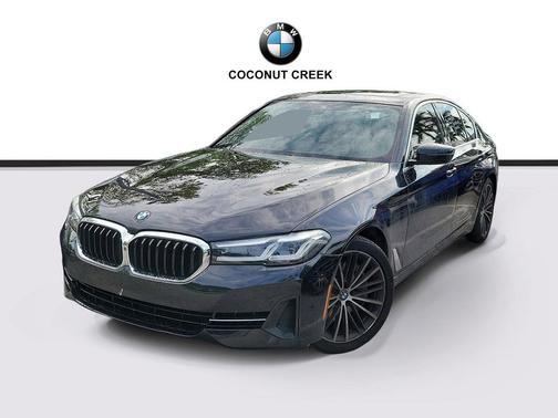 Black Sapphire Metallic 2021 BMW 540 540i