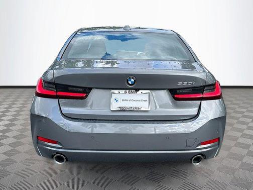 2026 BMW 330 i