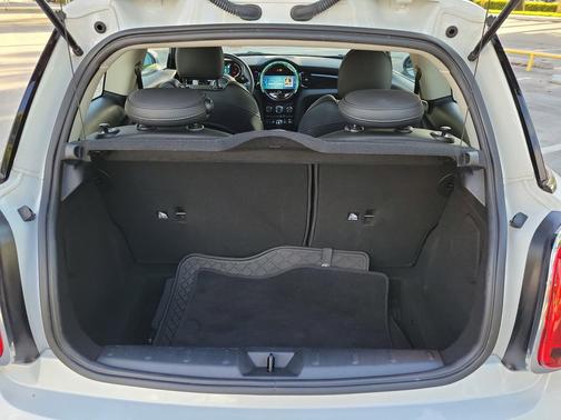 White Metallic 2024 MINI Hardtop Cooper S