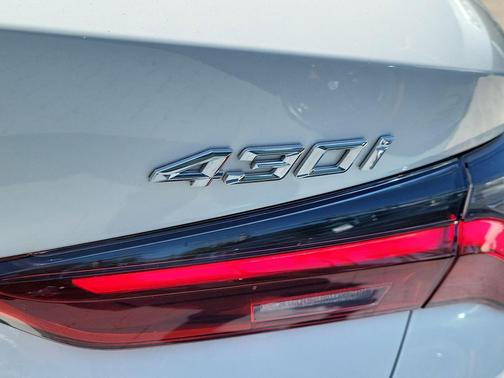 Mineral White Metallic 2021 BMW 430 i