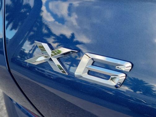 Phytonic Blue Metallic 2023 BMW X6 xDrive40i