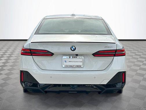 2025 BMW 530 i