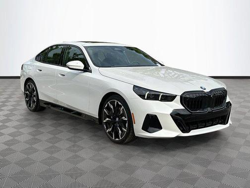2025 BMW 530 i