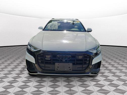 Glacier White Metallic 2022 Audi Q8 55 Premium Plus