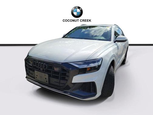 Glacier White Metallic 2022 Audi Q8 55 Premium Plus