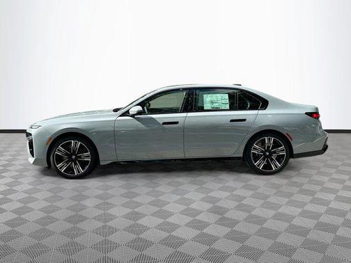 2025 BMW 760 i xDrive