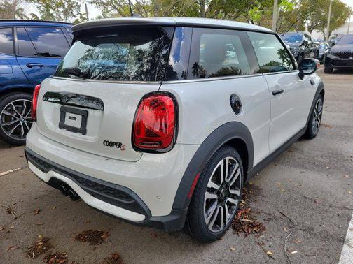 2024 MINI Hardtop Cooper S