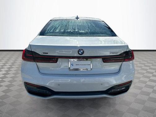 2022 BMW 750 i xDrive