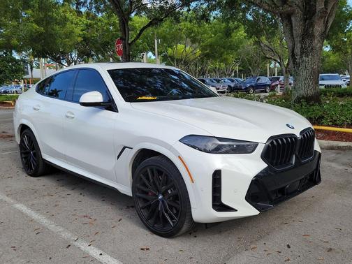 Alpine White 2024 BMW X6 xDrive40i
