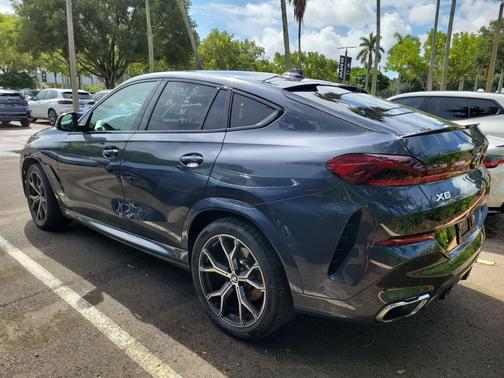 Arctic Gray Metallic 2022 BMW X6 xDrive40i