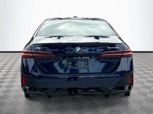 2026 BMW i5 eDrive40