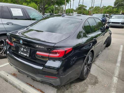 Black Sapphire Metallic 2023 BMW 530 i