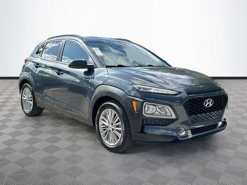 2021 Hyundai KONA SEL Plus