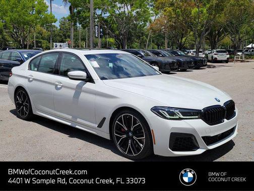 Alpine White 2023 BMW M550 i Xdrive