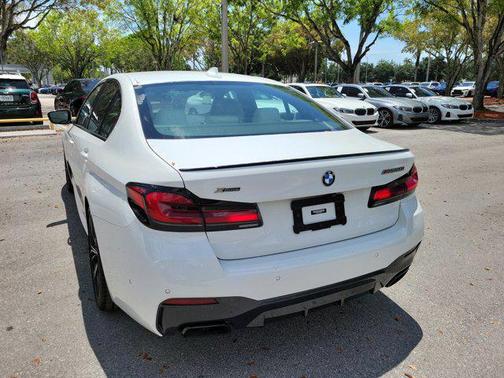 Alpine White 2023 BMW M550 i Xdrive