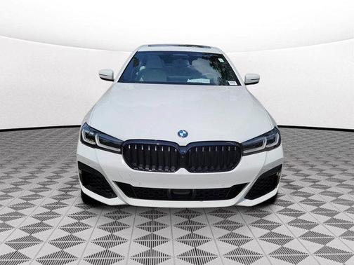 Alpine White 2023 BMW M550 i Xdrive