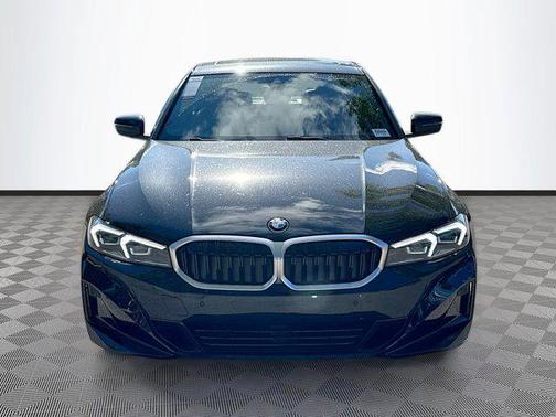 2026 BMW 330 i