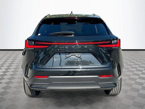 2025 Lexus NX 450h+ Luxury