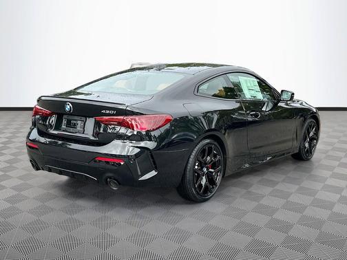 Black Sapphire Metallic 2026 BMW 430 i