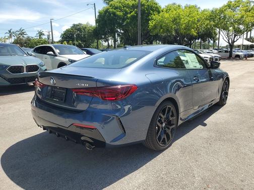 Arctic Race Blue Metallic 2027 BMW 430 i