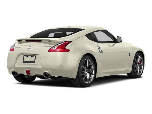 Pearl White 2016 Nissan 370Z Touring
