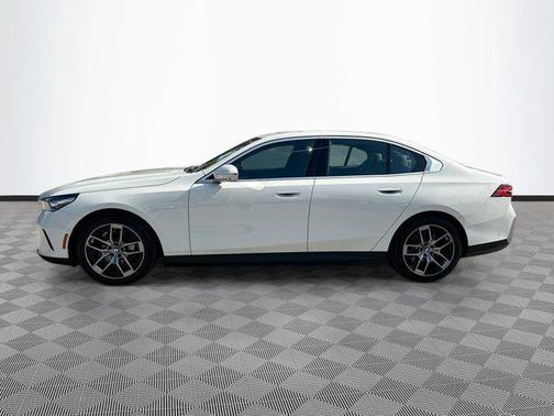 2025 BMW i5 eDrive40