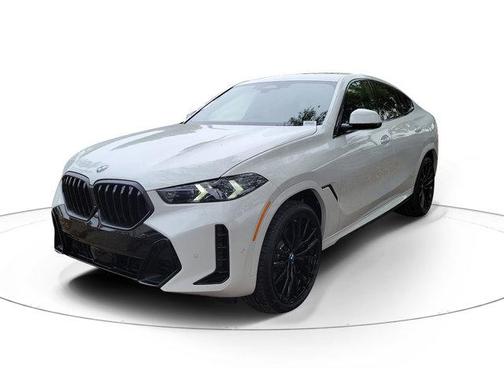 Mineral White Metallic 2026 BMW X6 xDrive40i