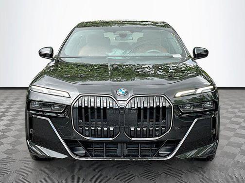 2025 BMW 760 i xDrive