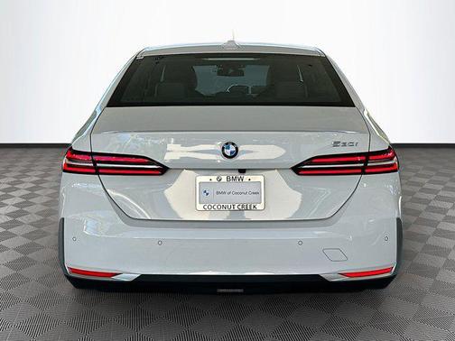2025 BMW 530 i