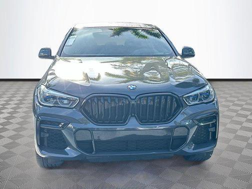 2022 BMW X6 M50i