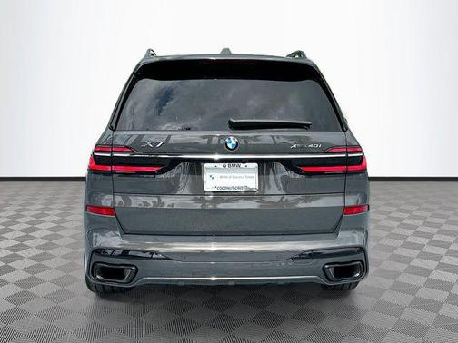 2023 BMW X7 xDrive40i