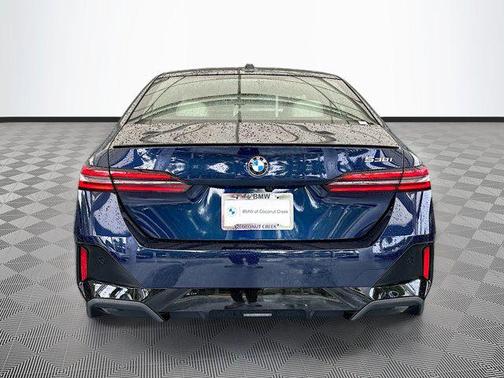 2026 BMW 530 i