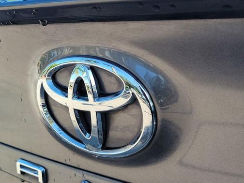 Predawn Gray Mica 2022 Toyota Camry XSE