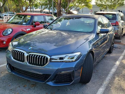 Phytonic Blue Metallic 2023 BMW 530 i