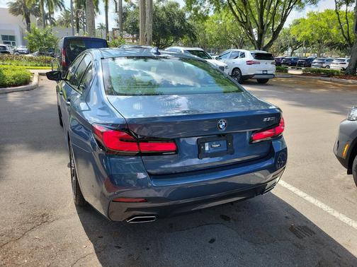Phytonic Blue Metallic 2023 BMW 530 i