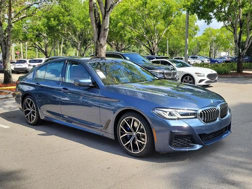 Phytonic Blue Metallic 2023 BMW 530 i