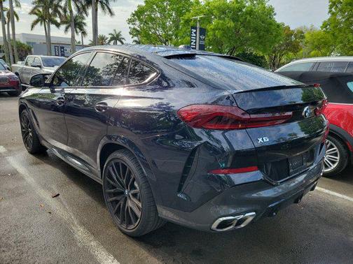 Carbon Black Metallic 2025 BMW X6 M60i