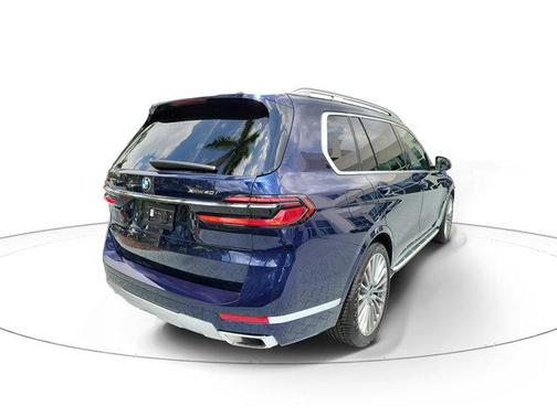 Tanzanite Blue II Metallic 2025 BMW X7 xDrive40i