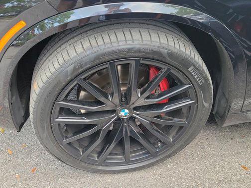 Black Sapphire Metallic 2024 BMW X5 xDrive40i
