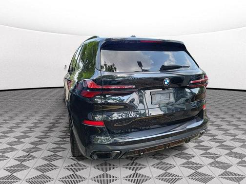 Black Sapphire Metallic 2024 BMW X5 xDrive40i