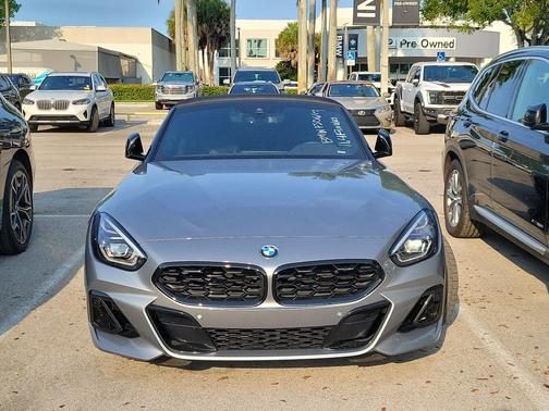 Skyscraper Grey Metallic 2023 BMW Z4 sDrive30i