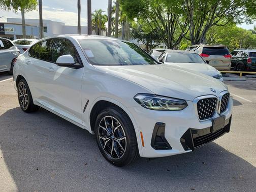 Alpine White 2023 BMW X4 xDrive30i