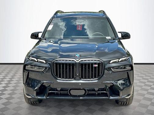 2026 BMW X7 M60i