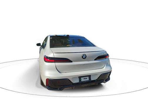 Mineral White Metallic 2026 BMW 740 740i