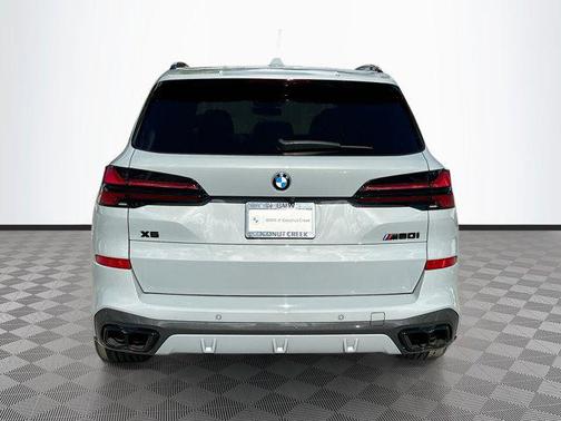 2024 BMW X5 M60i