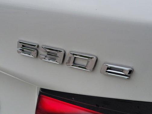 Alpine White 2023 BMW 530e Base