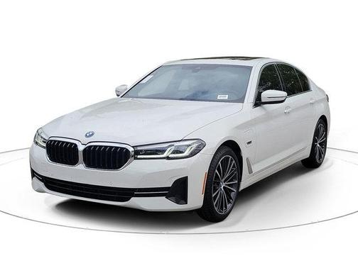 Alpine White 2023 BMW 530e Base