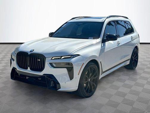2024 BMW X7 M60i